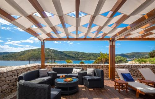 Nice Home In Vis With Kitchen — Vis — photo 3