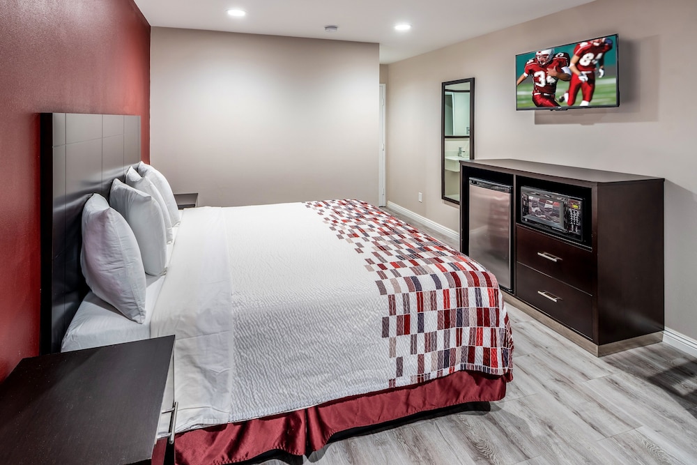 Red Roof Inn St George UT Convention Center - photo 2