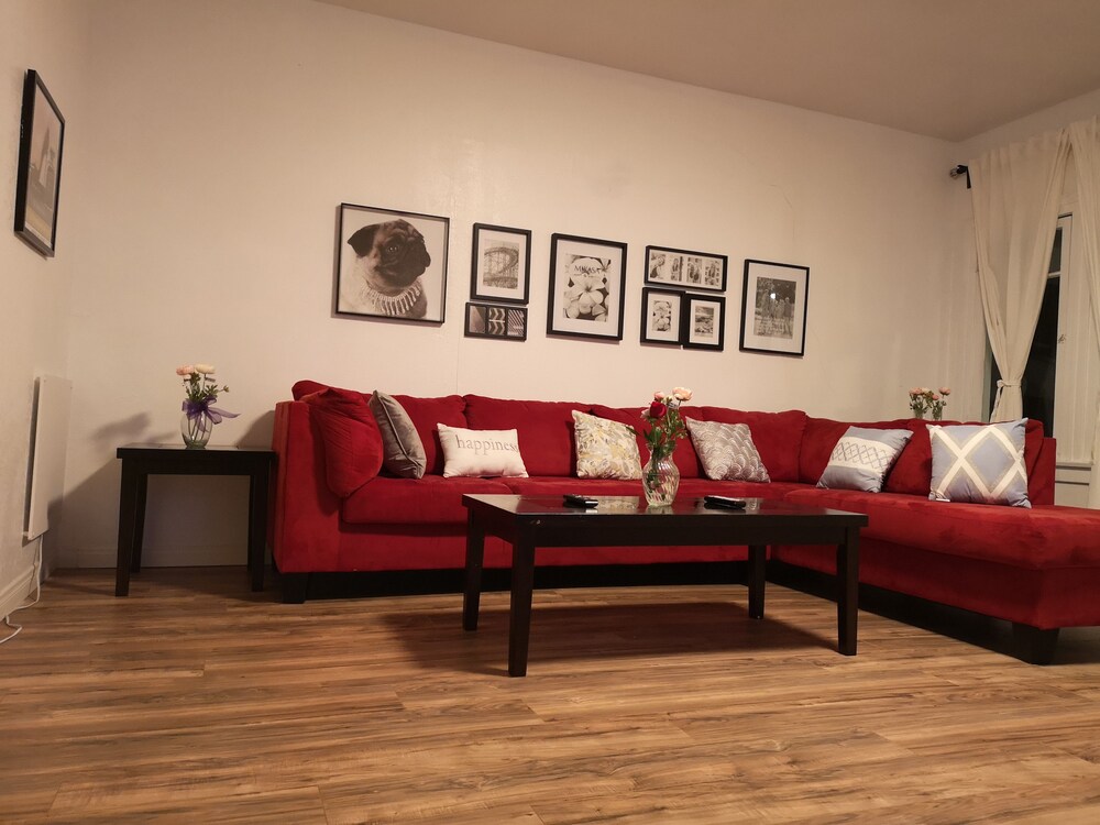 Luxy Hollywood - photo 23