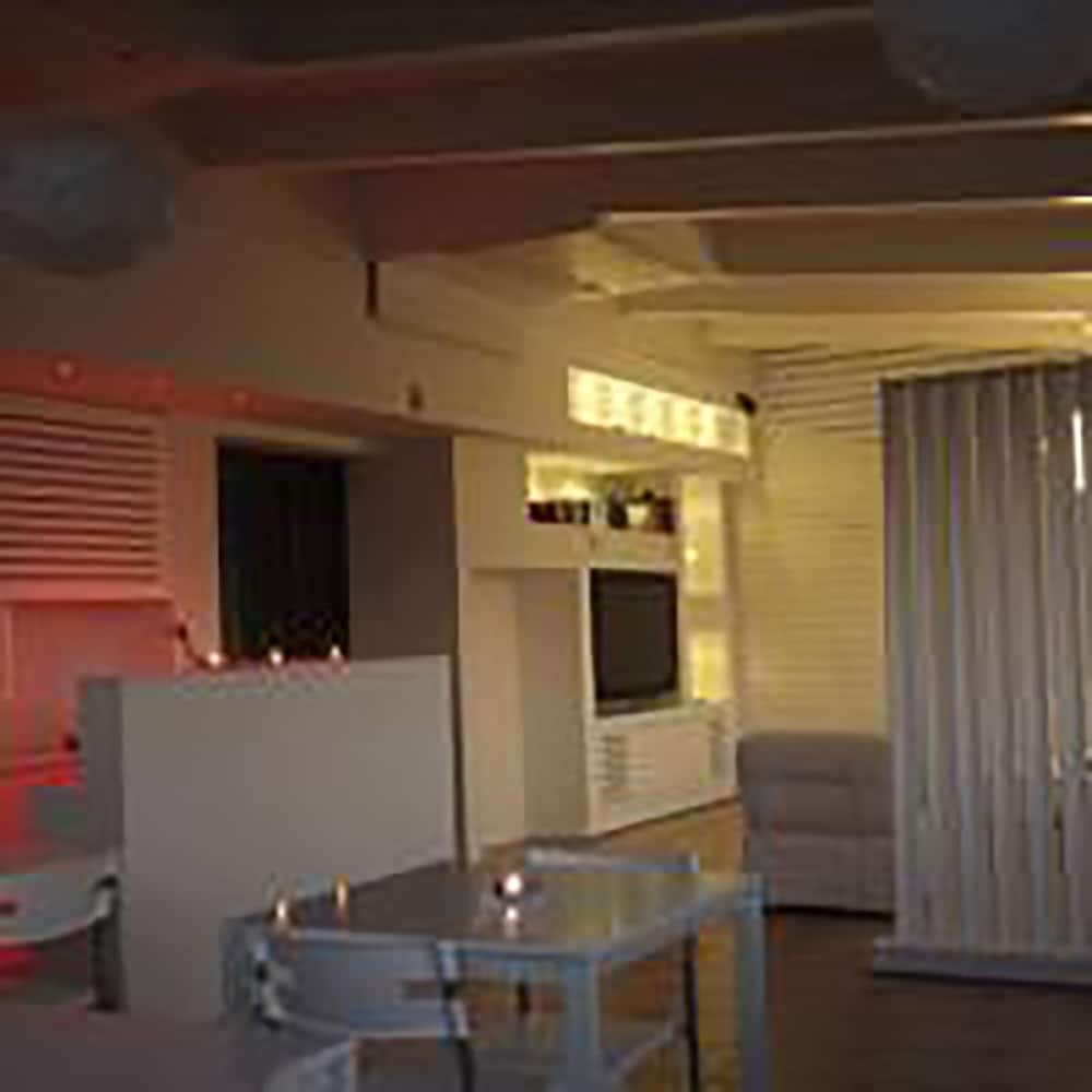 Il Falco e il Gabbiano B&B — 4-Star Luxury Hotel in Corigliano Calabro, Italy