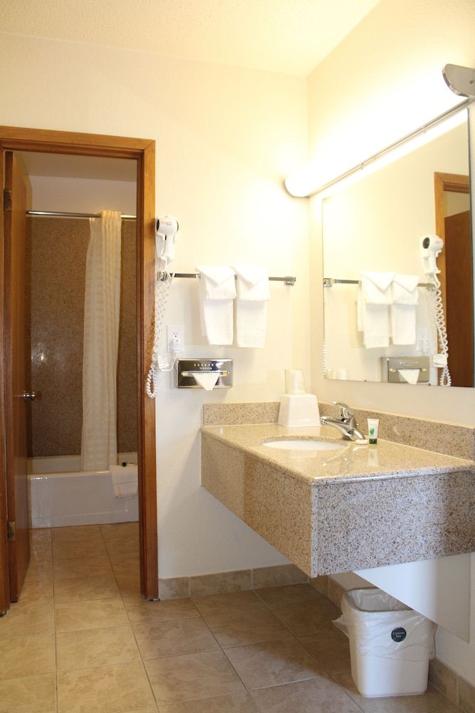 Caravan Inn - photo 4