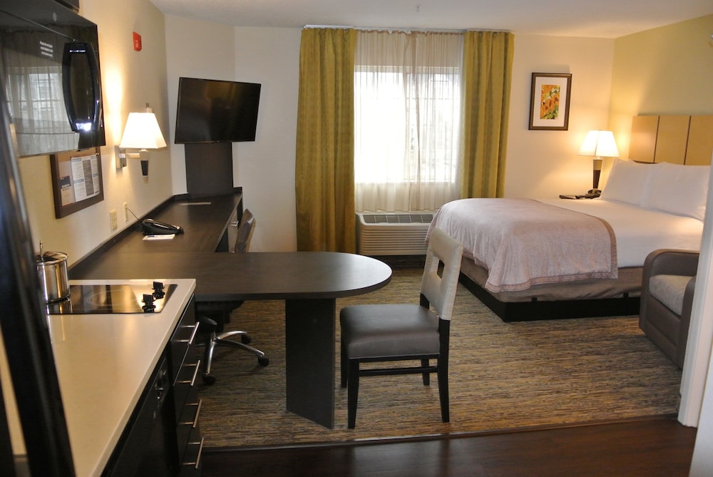 Candlewood Suites Washington Fairfax by IHG - photo 9