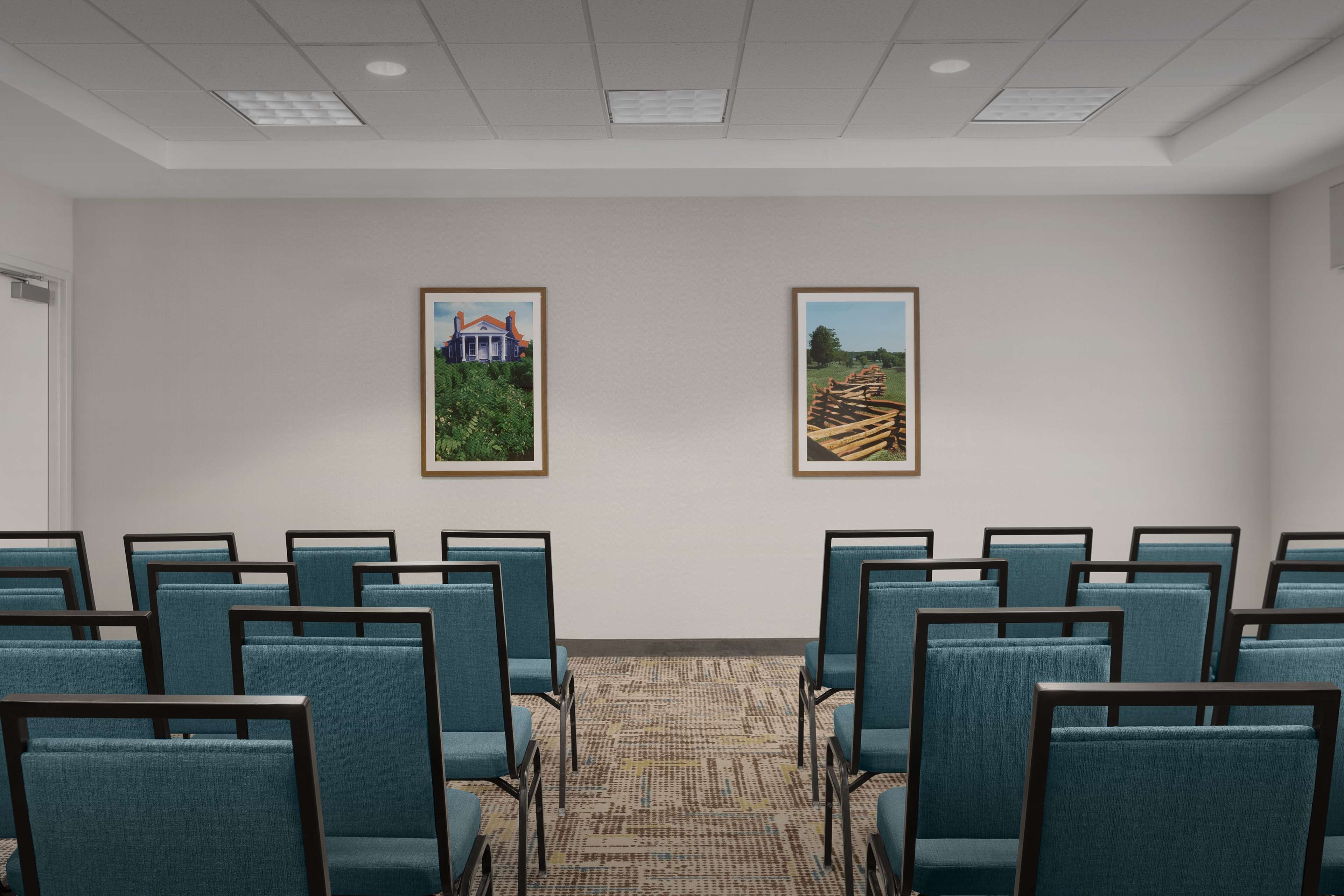Hampton Inn & Suites Lynchburg - photo 14