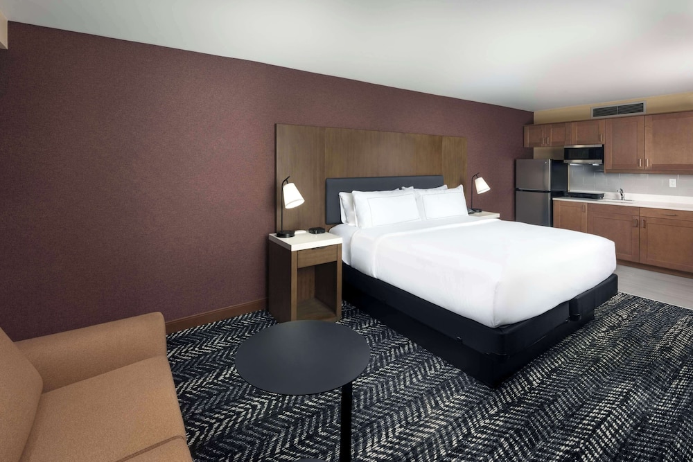 DoubleTree by Hilton Manhattan KS - photo 17