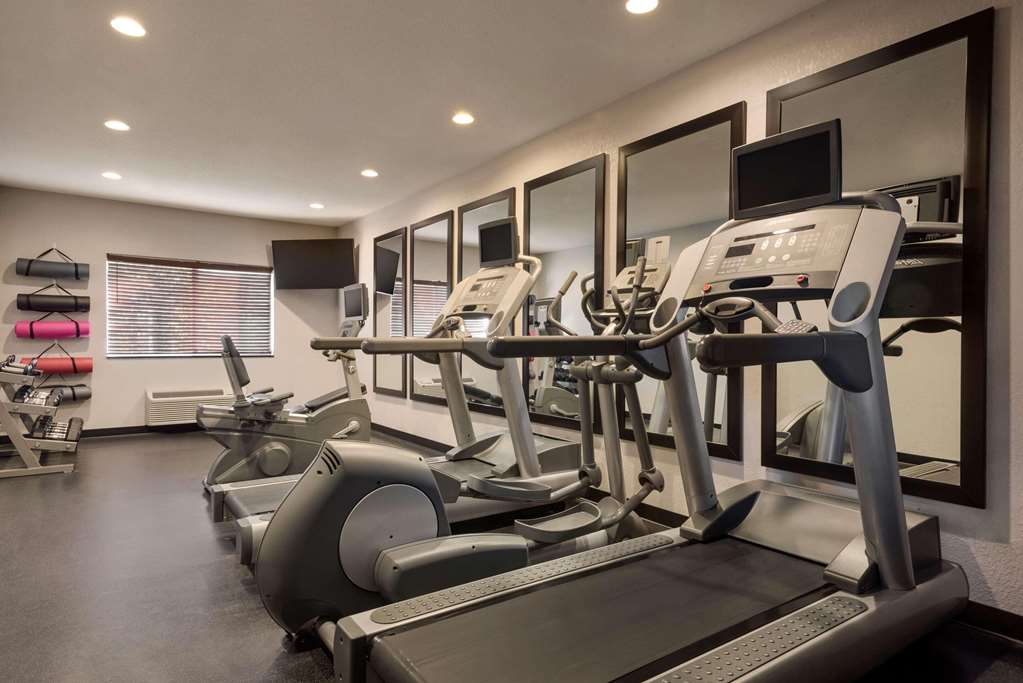 Country Inn & Suites by Radisson Brookings SD - photo 39