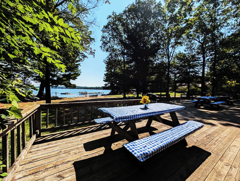 Coadys' Point of View Lake Resort - photo 333