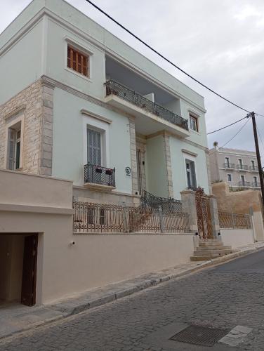 Lydia — Ermoupolis — photo 2