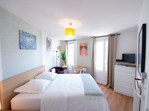 Studio Number 15 in Pantin, France