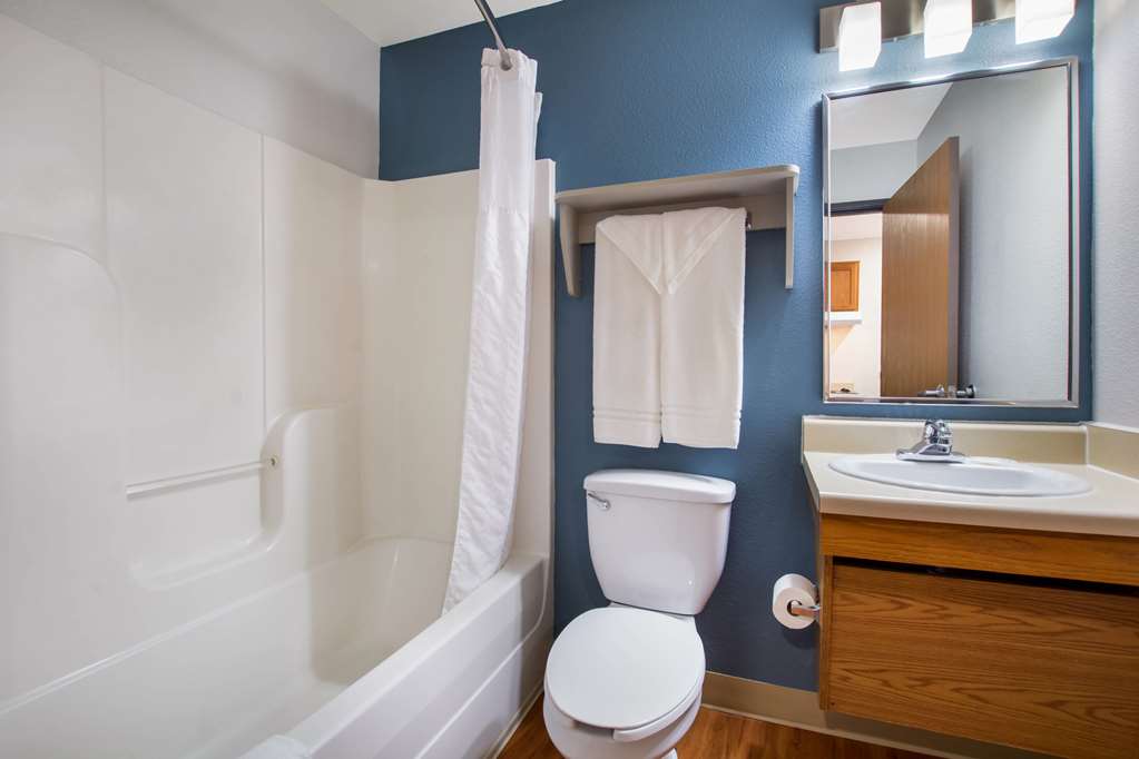 WoodSpring Suites Louisville Southeast - photo 24