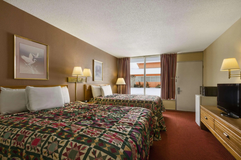 Days Inn by Wyndham White House - photo 3