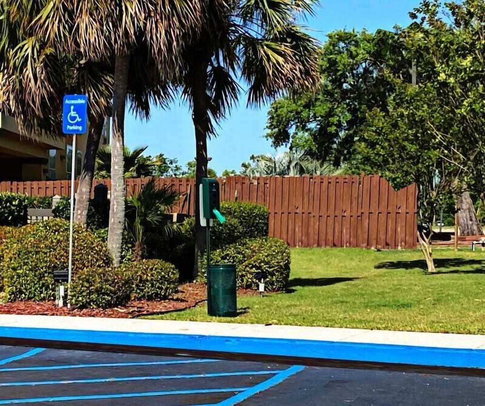 Hampton Inn Biloxi Ocean Springs - photo 14