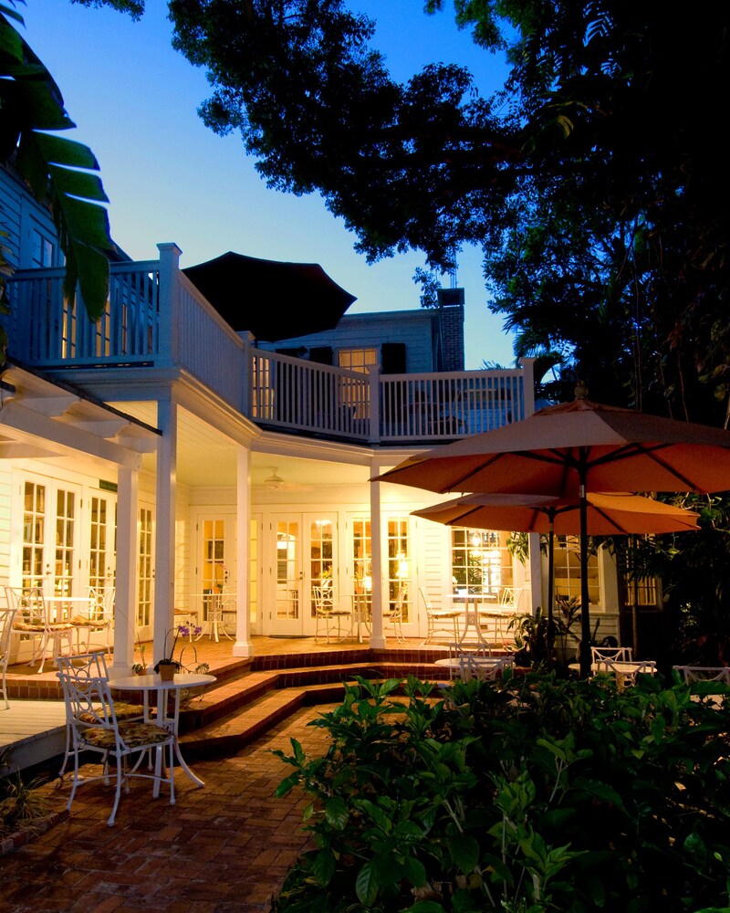 The Gardens Hotel - photo 8