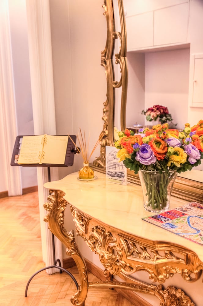 Relais Calamatta — 4-Star Luxury Hotel in Rome, Italy