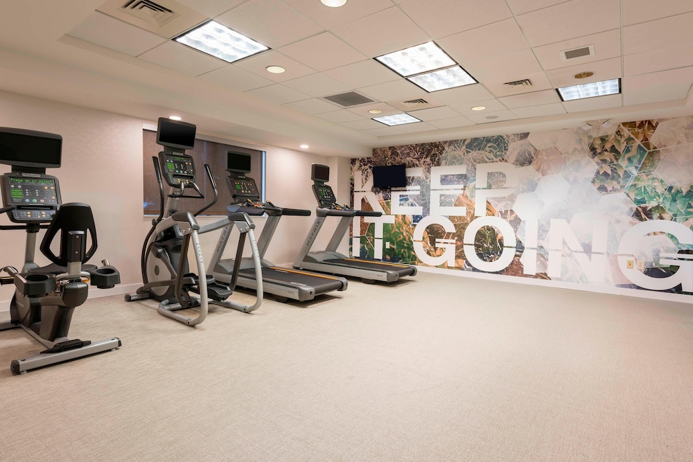 SpringHill Suites by Marriott Grand Rapids North - photo 17