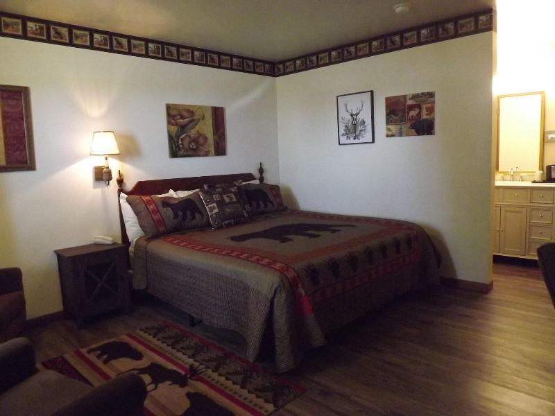 Crest Country Inn in Williamsburg, United States