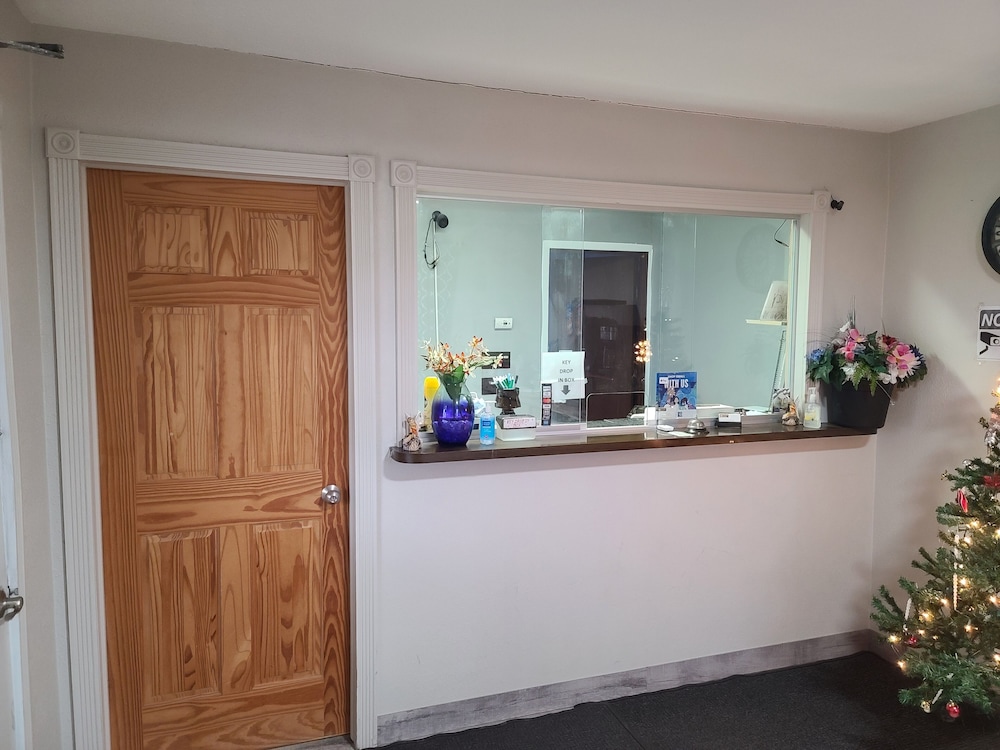 Budget Host Inn Greenup - photo 80