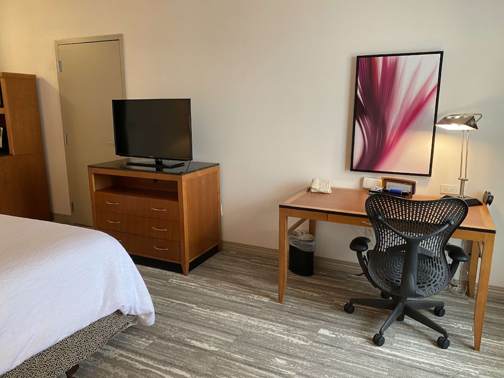 Hilton Garden Inn Columbia - photo 24
