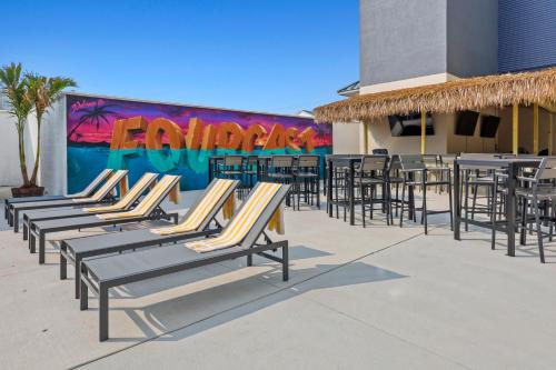 Seaport Suites - photo 4
