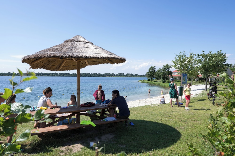 Resort Boschmolenplas - last minute hotel in Heel