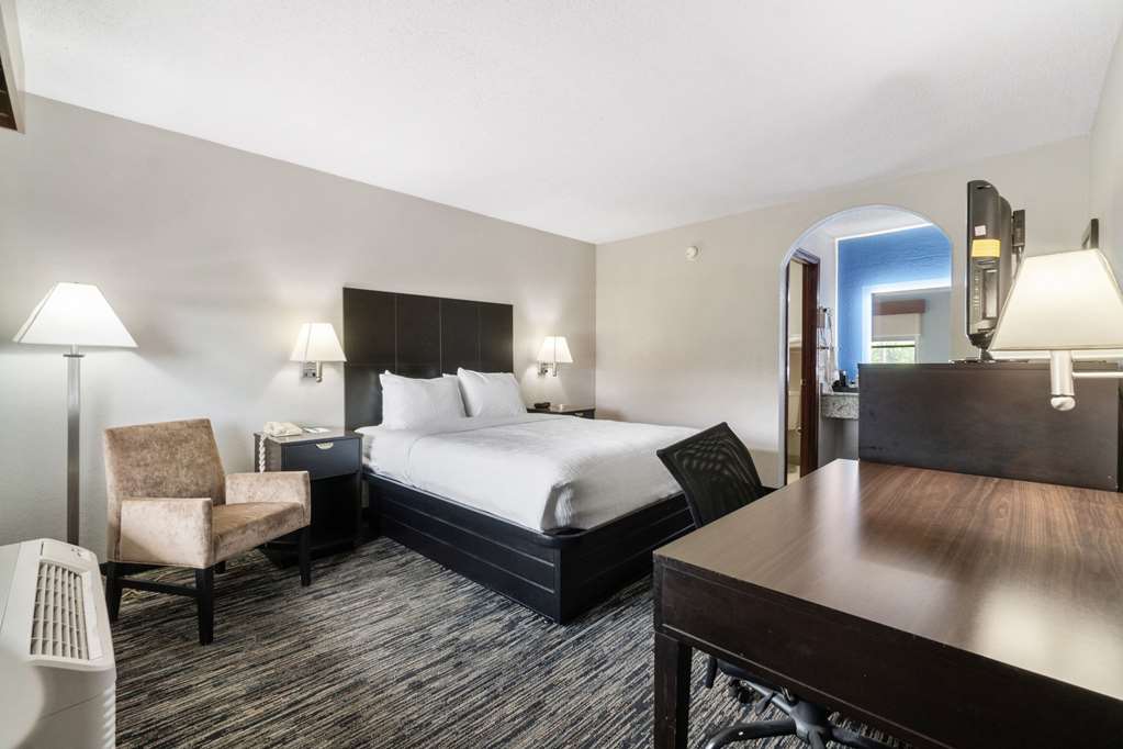 Quality Inn Adairsville Calhoun South - photo 11