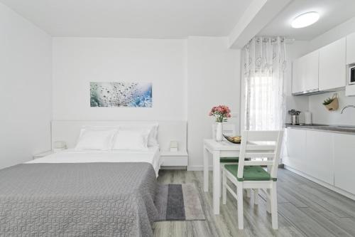 Studio Apartments Nada — 4-Star Luxury Hotel in Umag, Croatia