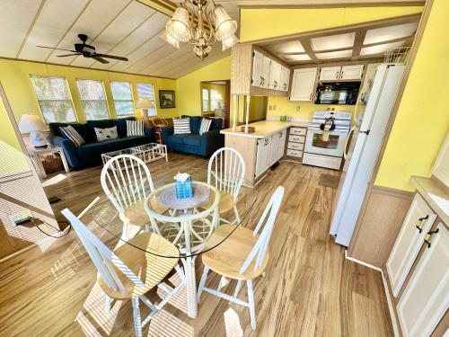 Beachfront Bliss N1026 — hotel in Jensen Beach