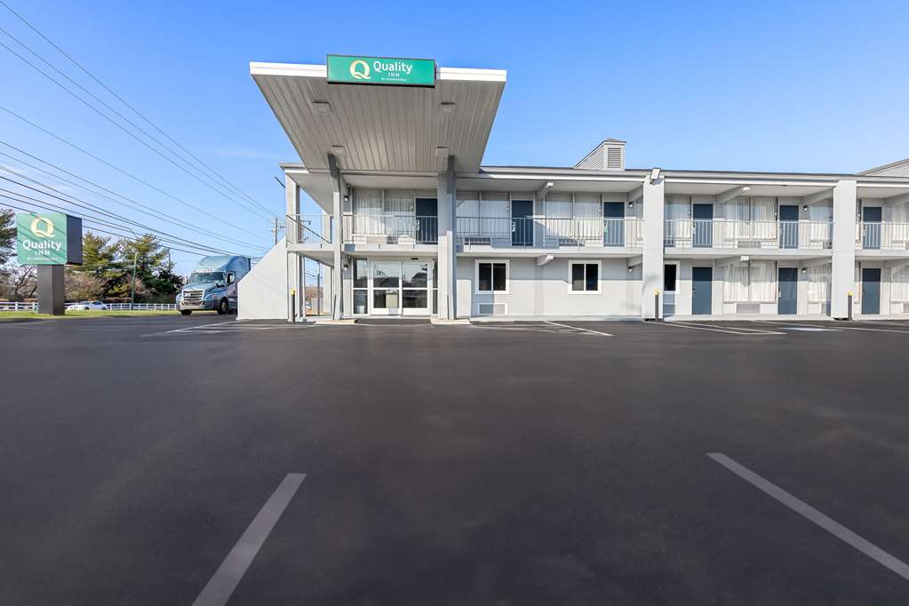 Quality Inn Nashville Opryland Area - photo 2