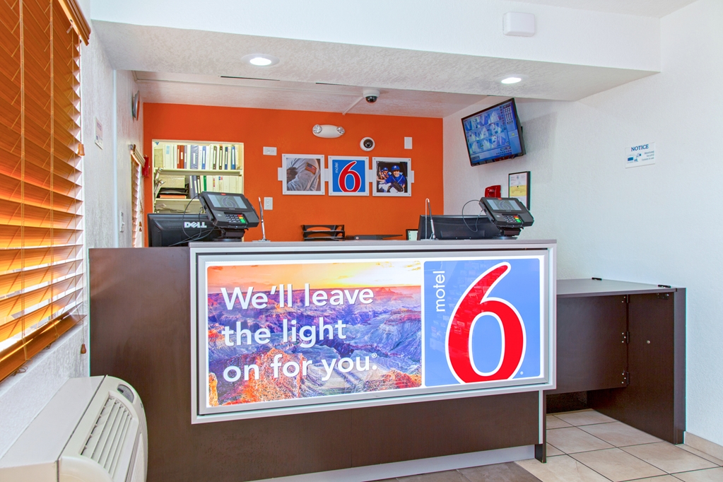 Motel 6 Phoenix AZ Airport 24th Street - photo 23