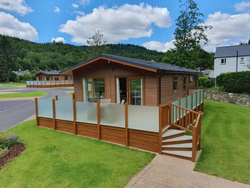 Llyn Brenig Lodge — 5-Star Luxury Hotel in Betws-Y-Coed, United Kingdom