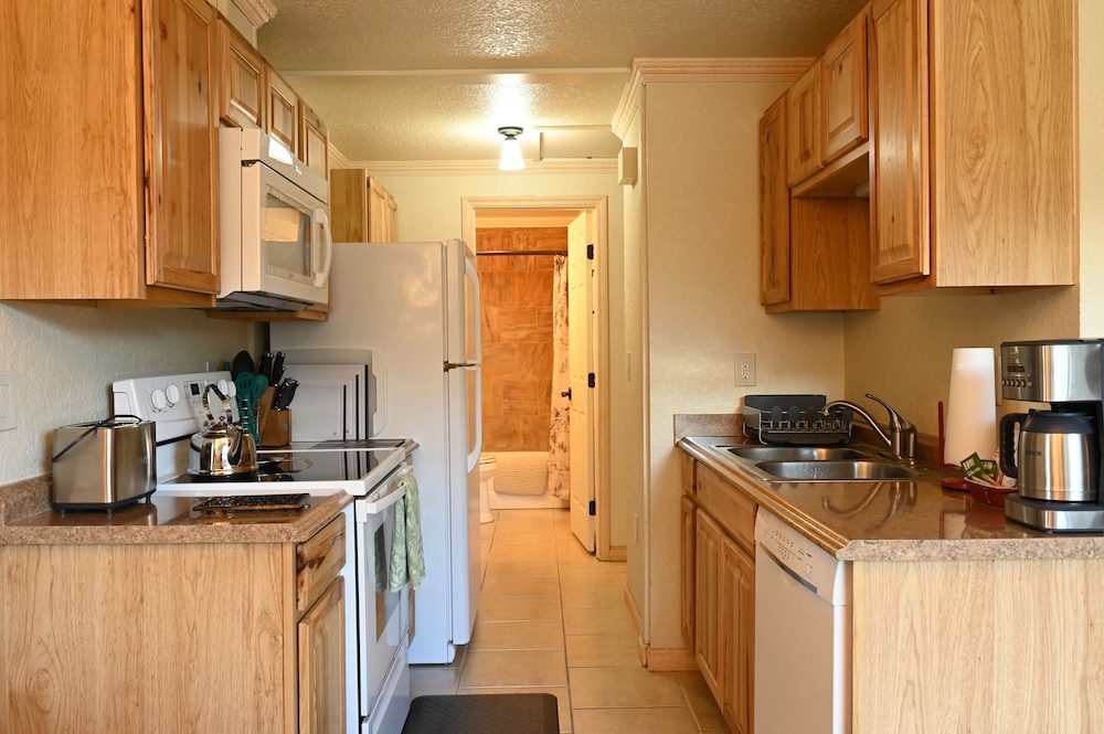 Yellowstone Gateway Inn - photo 55
