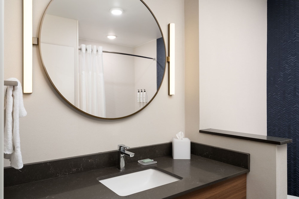 Fairfield by Marriott Inn & Suites Waycross - photo 15