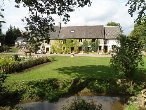 La Paix Gite Bucolique En Normandie — 4-Star Luxury Hotel in Conde-Sur-Noireau, France
