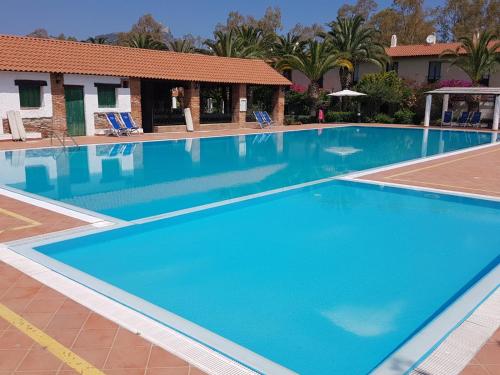 Villaggio La Tonnara Oliveri Trilocale Con Patio N 124 — hotel in Oliveri