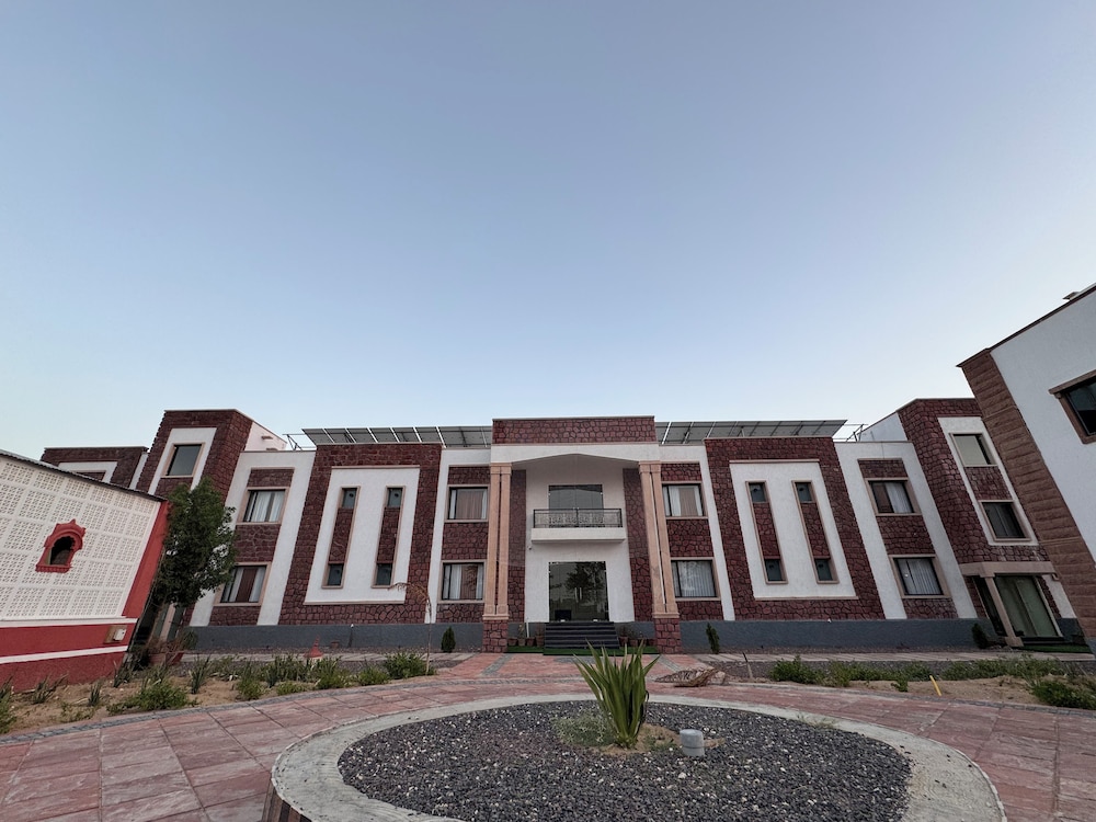 Red Rock Hotel & Restaurant in Bikaner, India