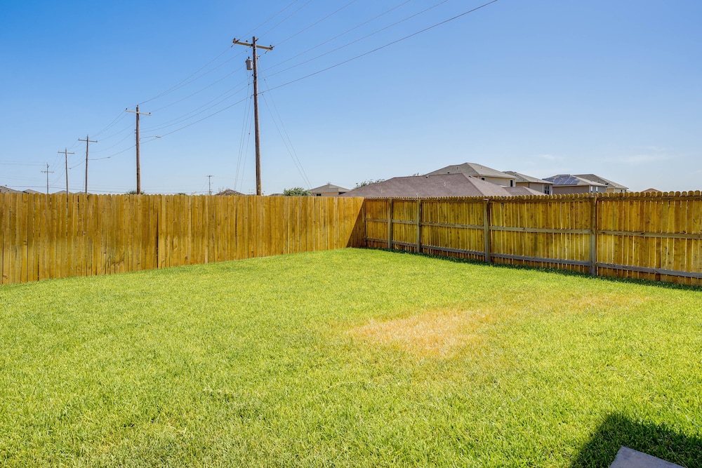 Luxurious Laredo Getaway Unwind in Style - photo 26