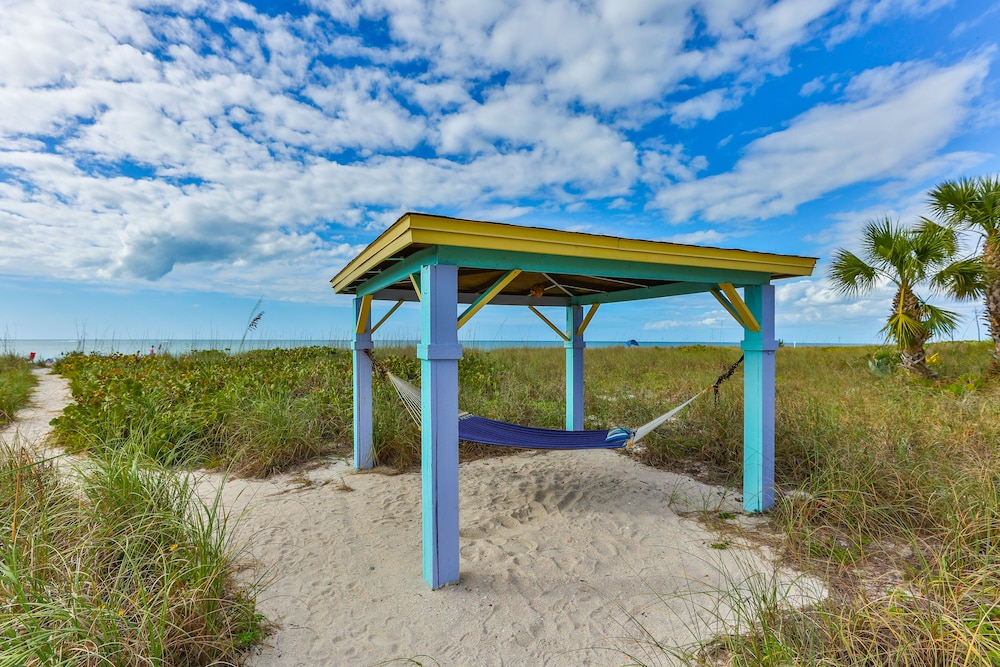 A Beach Retreat - photo 166
