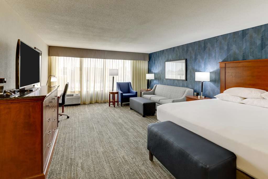 Drury Inn & Suites St. Louis St. Peters - photo 20