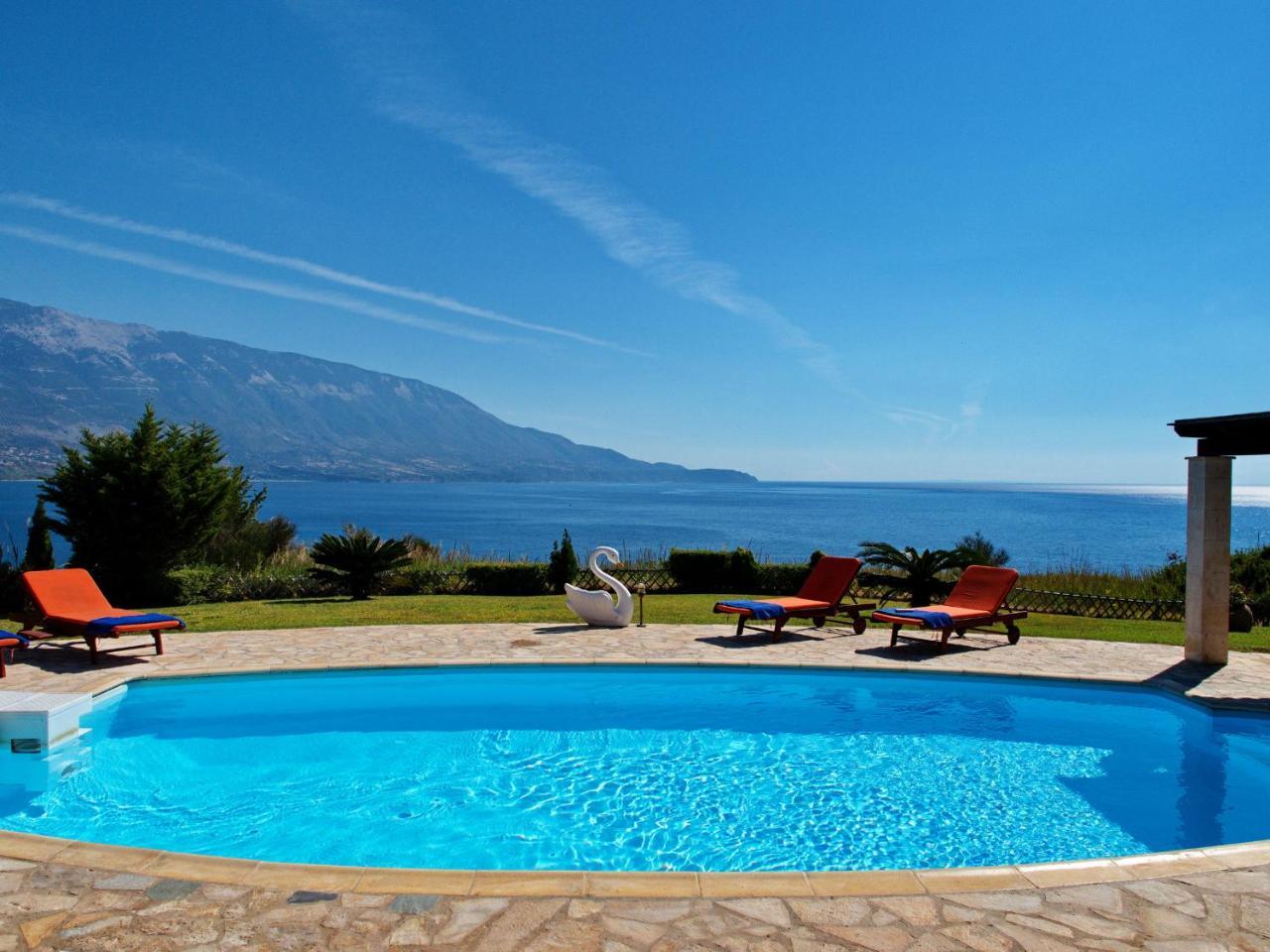 Villa Dionysos Spartia Kefalonia — 4-Star Luxury Hotel in Valsamata, Greece