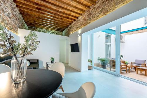 Nomeolvides Escandinavia N1 by Key Wise — 4-Star Luxury Hotel in Malaga, Spain
