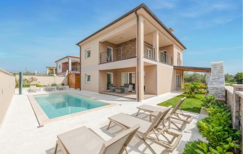 4 Bedroom Amazing Home In Vodnjan — 4-Star Luxury Hotel in Vodnjan, Croatia