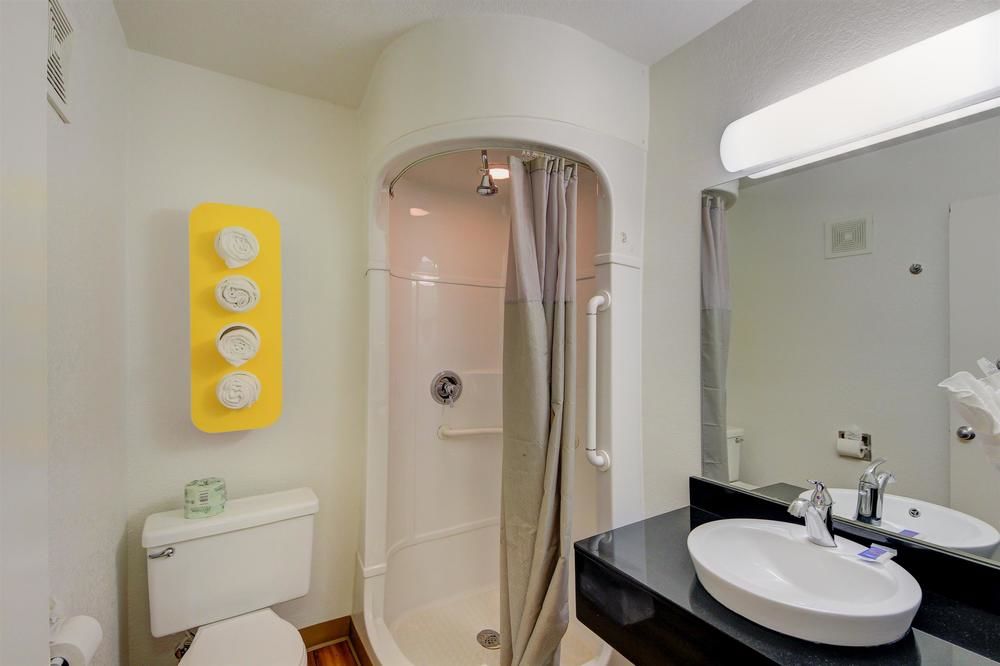 Motel 6 Oklahoma City Airport - photo 14