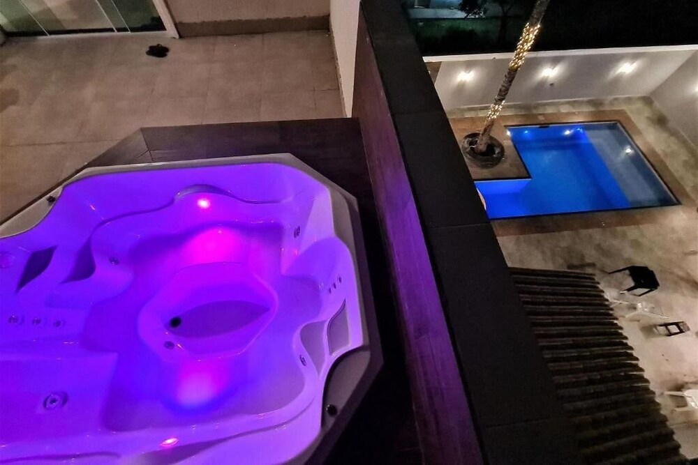 Marmeu Enseada com jacuzzi aquecida in Guaruja, Brasil