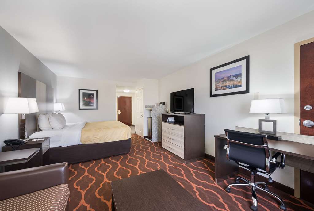 Quality Inn & Suites Huntsville Research Park Area - photo 25