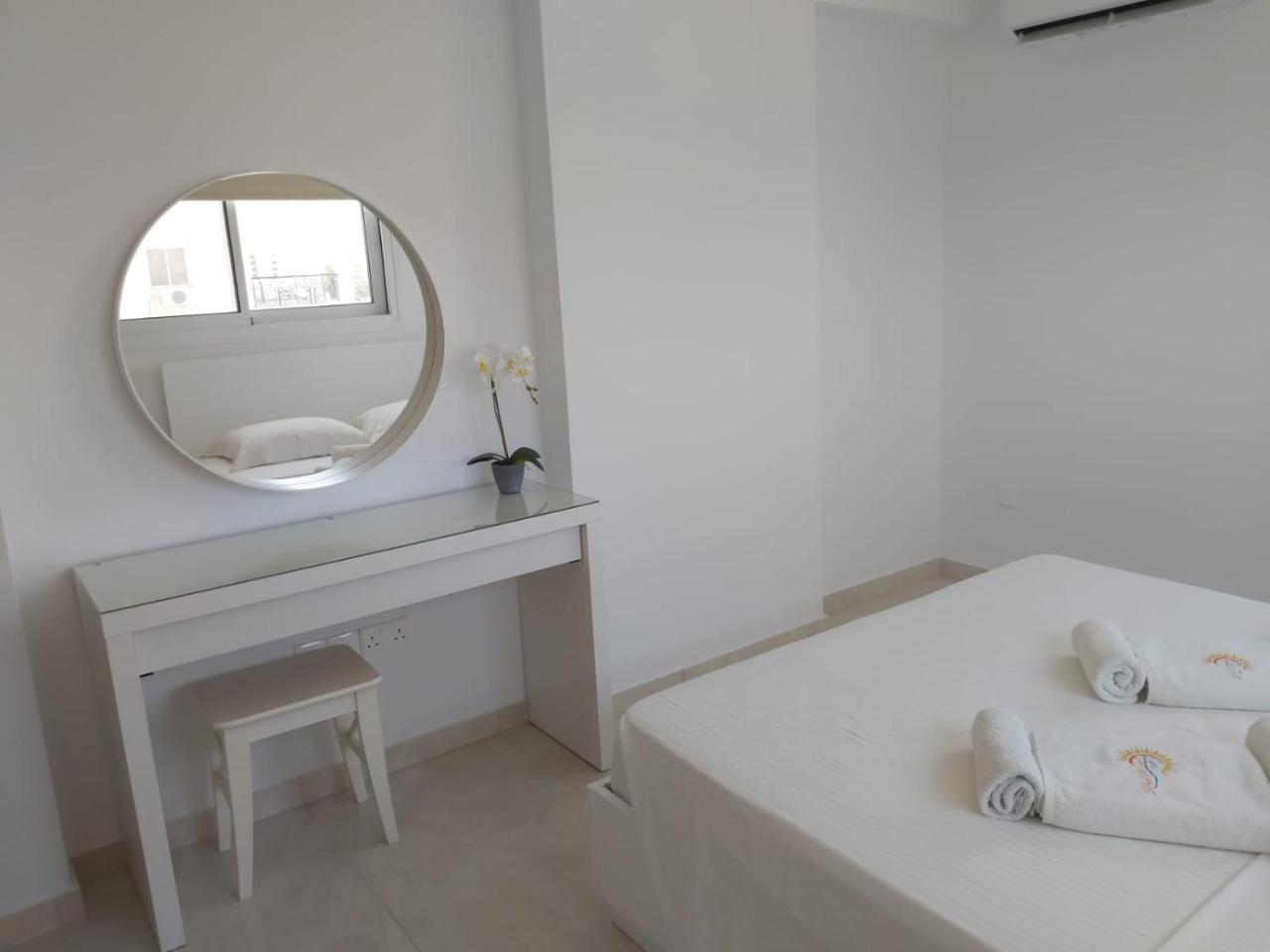Dinglis Residences 31