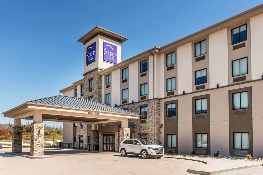 Sleep Inn Ellenboro Hwy 50 — hotel in Parkersburg