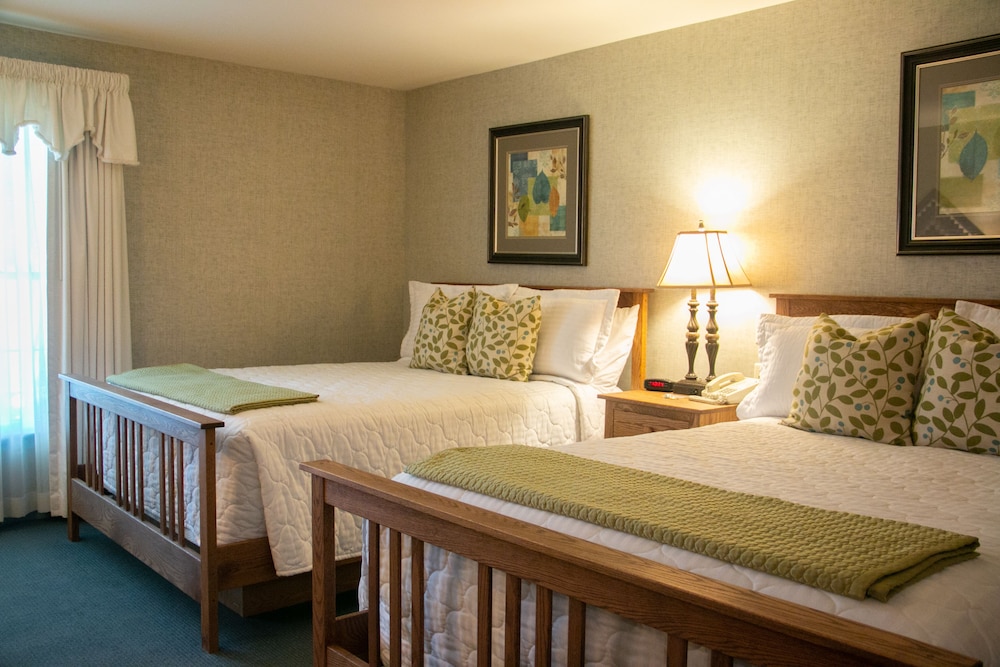 Essenhaus Inn & Conference Center - photo 10