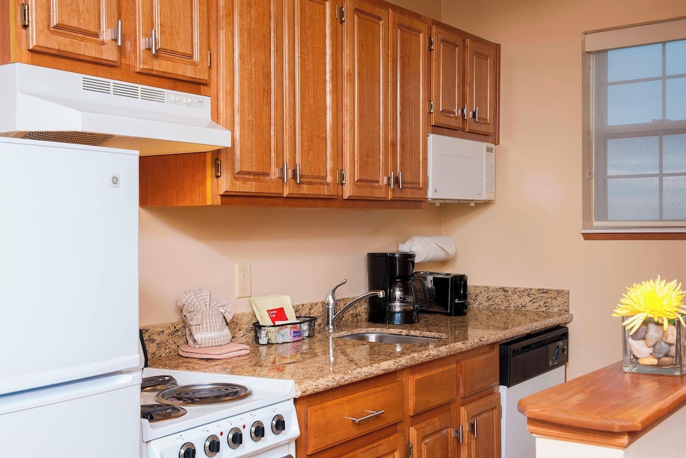 TownePlace Suites Indianapolis Keystone - photo 5