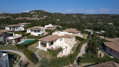 Villa Dalia Punta Molara San Teodoro — 4-Star Luxury Hotel in San Teodoro, Italy