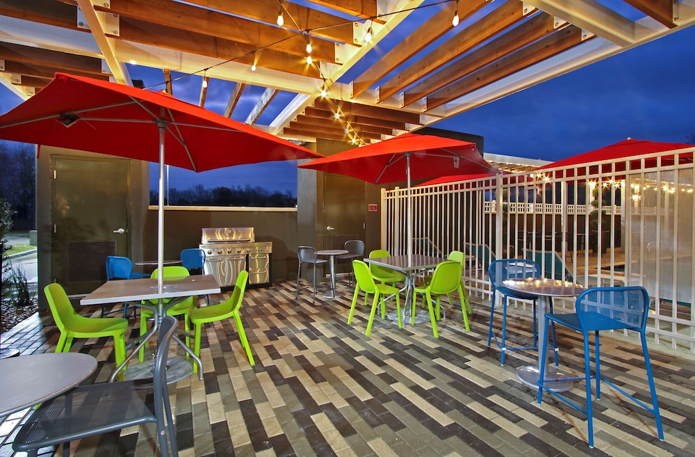 Home2 Suites by Hilton Beaumont - photo 72