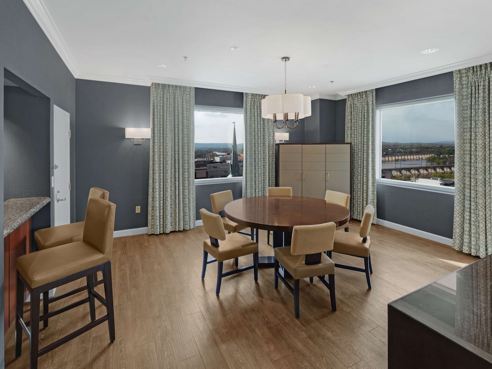 Hilton Harrisburg - photo 17